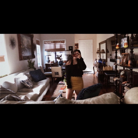 Meet your Posher, Aubrey - Picture 1 of 1